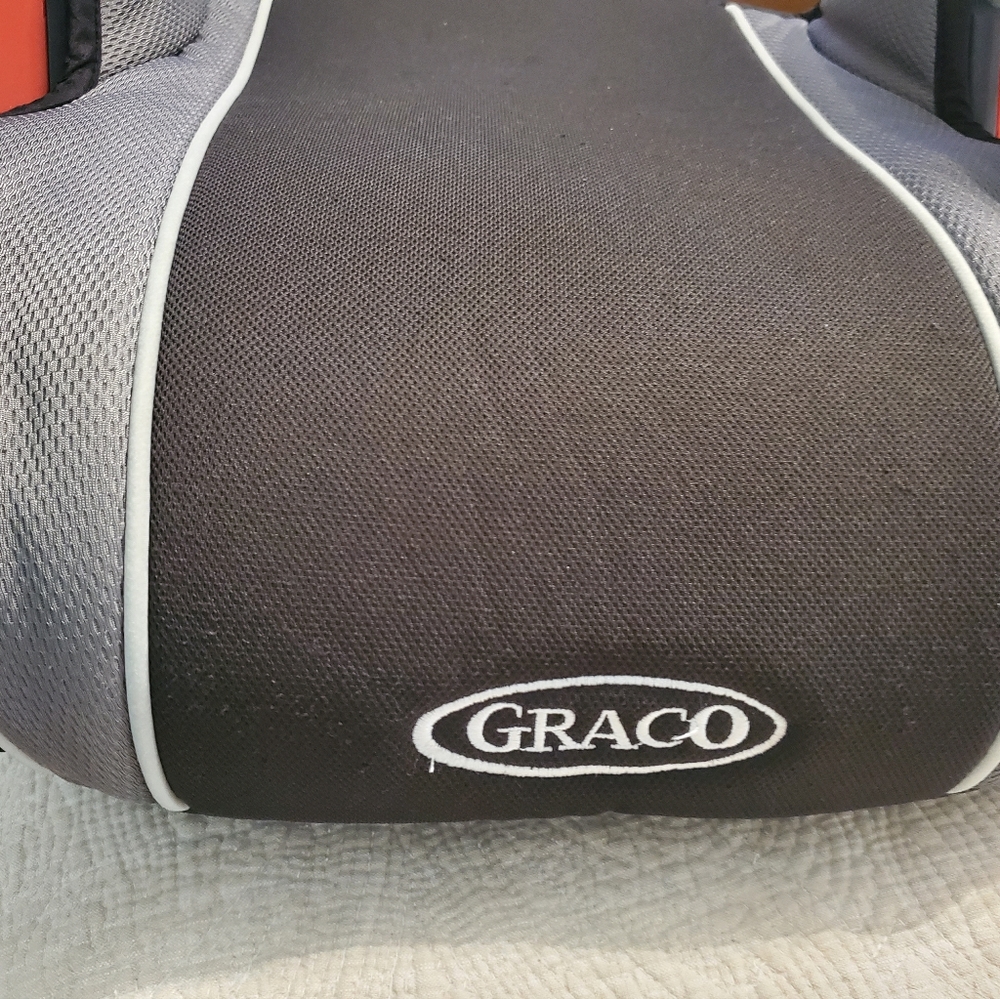 GRACO BOOSTER CHAIR